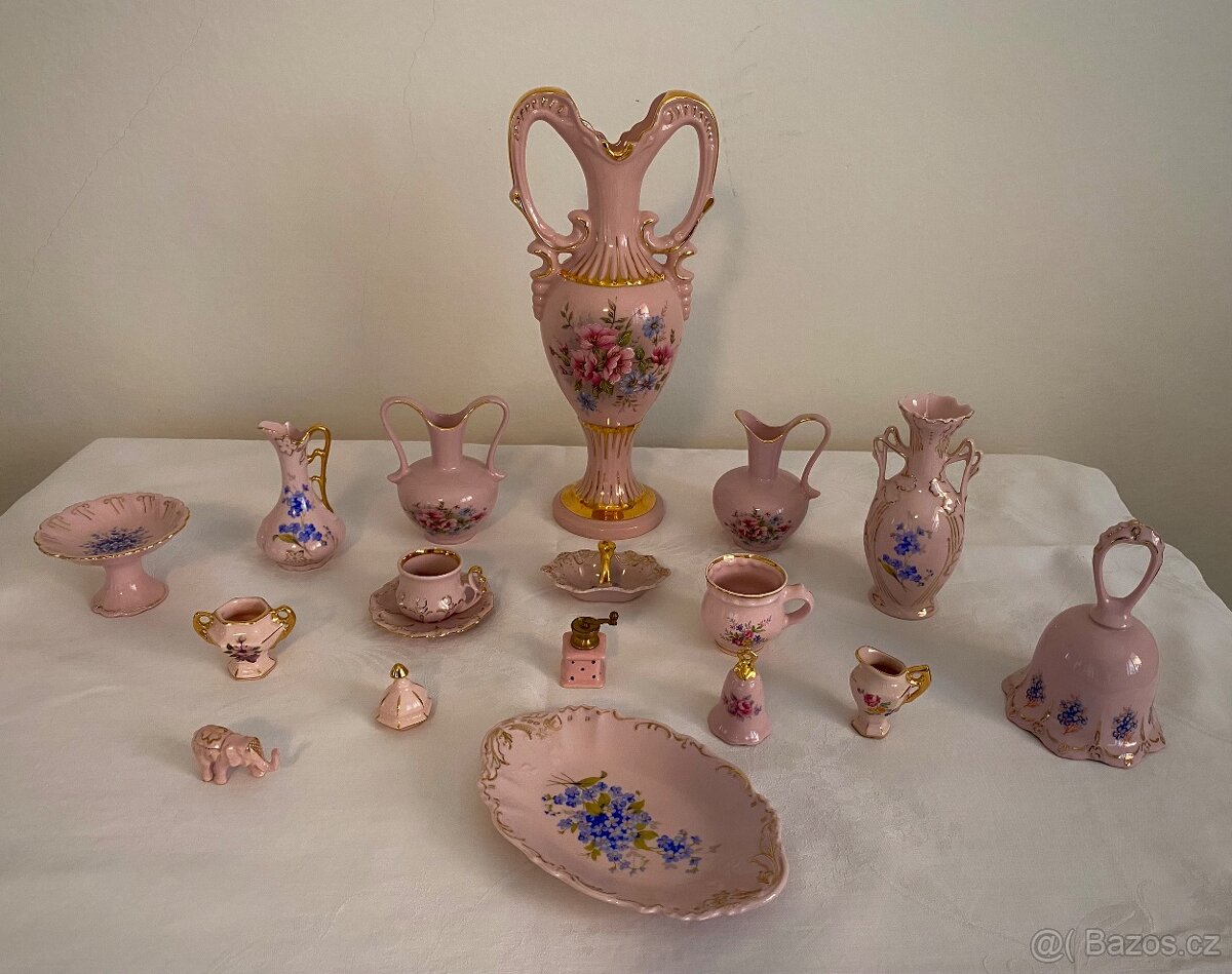 Starožitné porcelánové dekorace