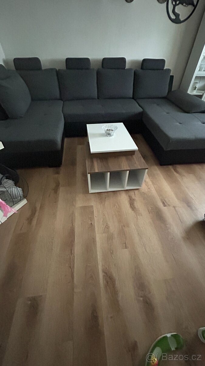 nový moderní konferenční stolek + možno i lampu