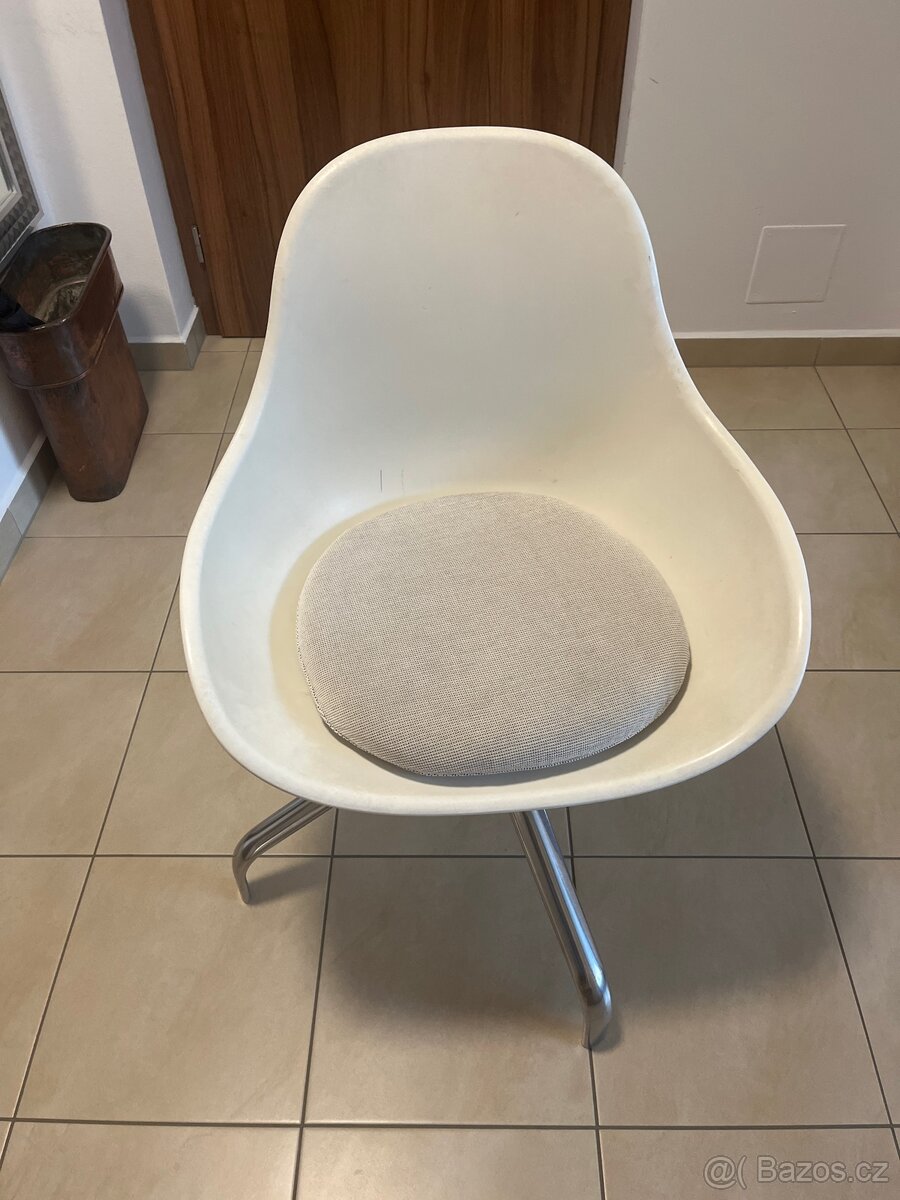 Křeslo IKEA