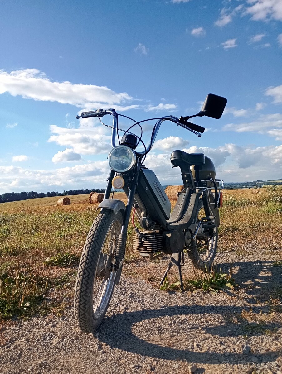Prodám Jawa Babetta 210 v pěkném původním patinovém stavu.
