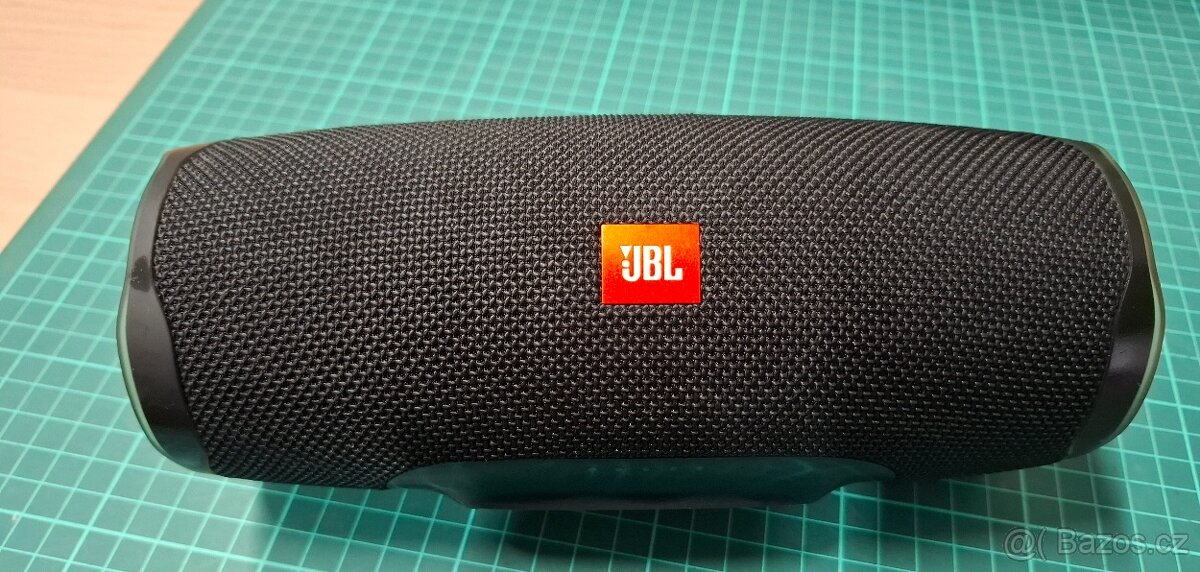 JBL Charge 4 - černý