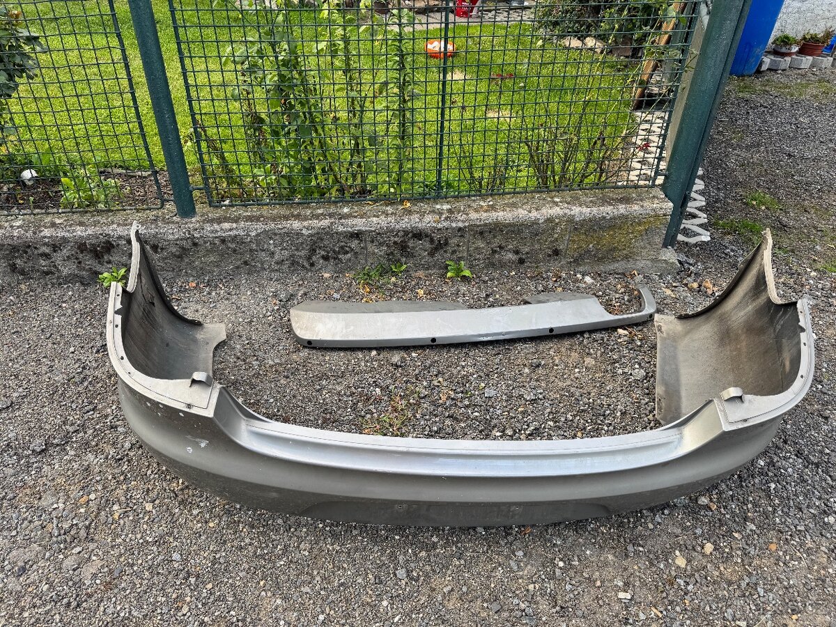 Škoda Superb 2 - zadní nárazník - 3T5 807 421