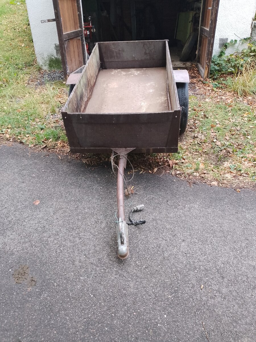 Přívěsný vozík za os. automobil