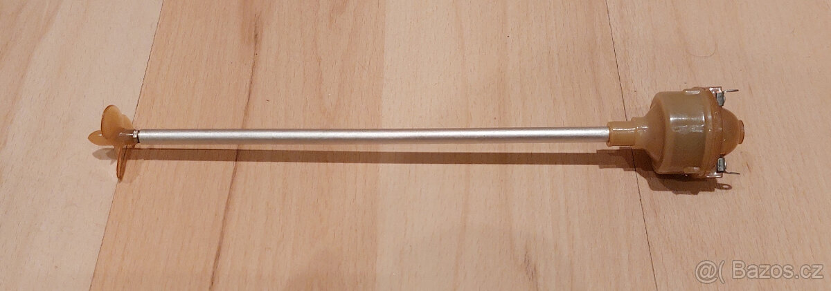 Modelář - Pohon lodního šroubu 4,5V 24cm