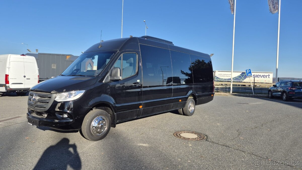 Mercedes-Benz Sprinter 519 Comfort Bus XXL 19+1+1