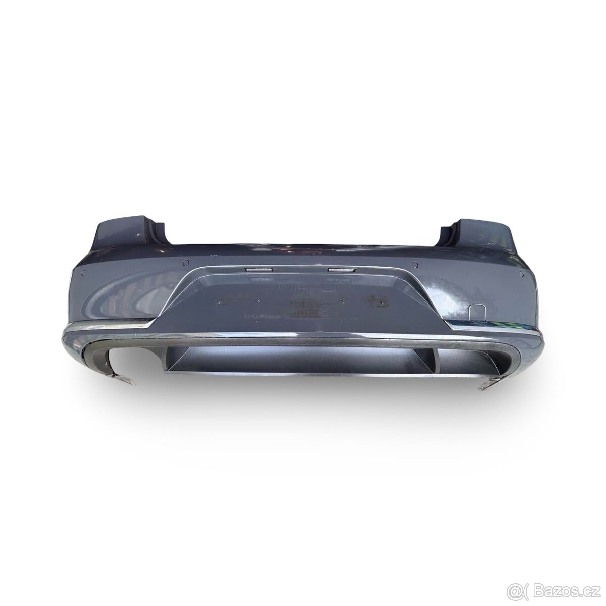 Zadní nárazník šedá LI7F VW Passat B7 sedan r.v. 2015