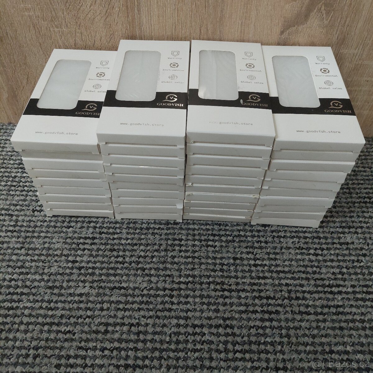 iPhone 12/12Pro zadní kryt + ochranné sklo (černá) 39ks nové