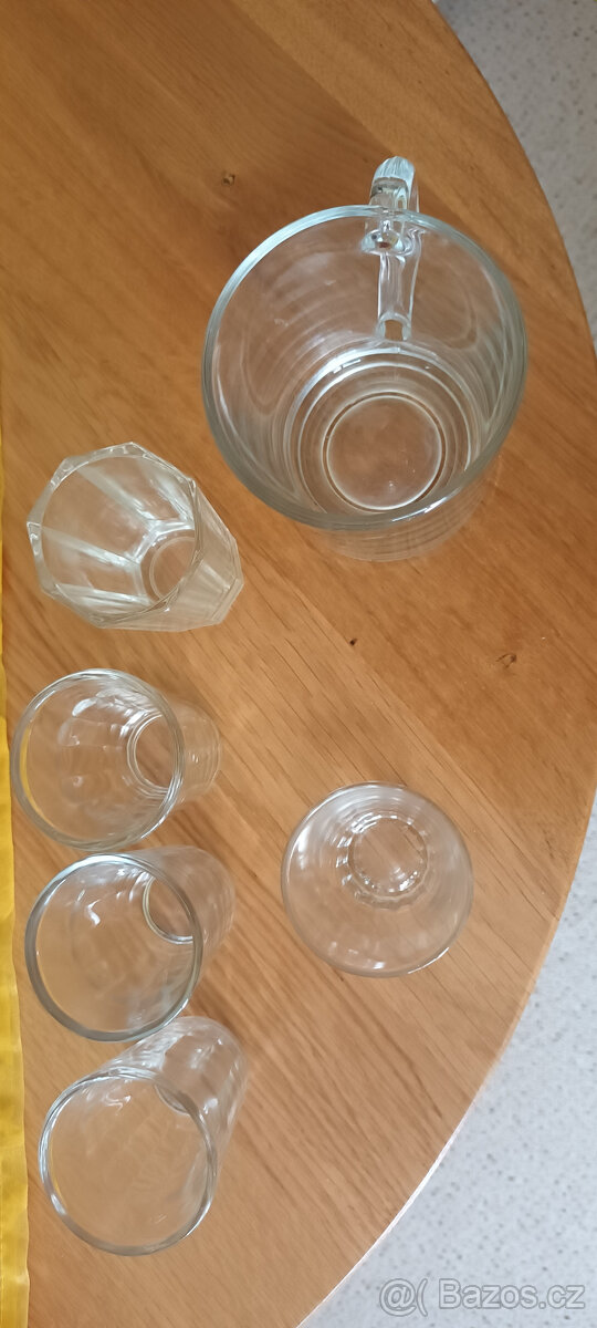 štamprlata , plechovky od alkoholu , hrnky