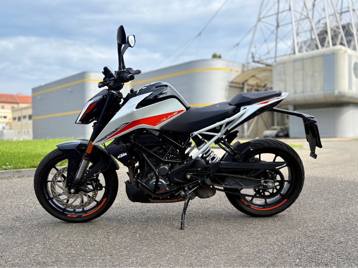 KTM Duke 390
