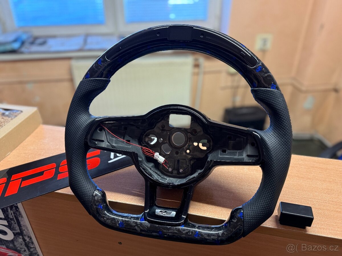 KARBONOVÝ VOLANT LED DISPLEJ AUDI, SEAT, SKODA
