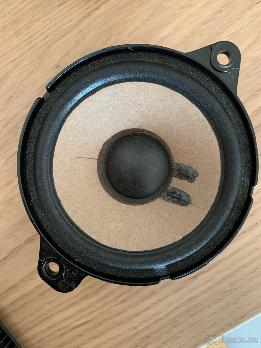audi a4 a5 b9 stredovy reproduktor 8w0035454