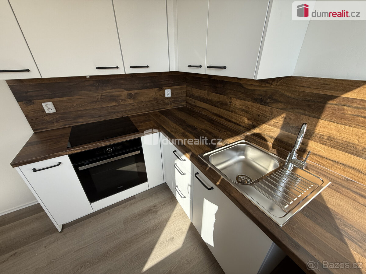 Prodej bytu 2+1 56 m2 Sázava po rekonstrukci výtah