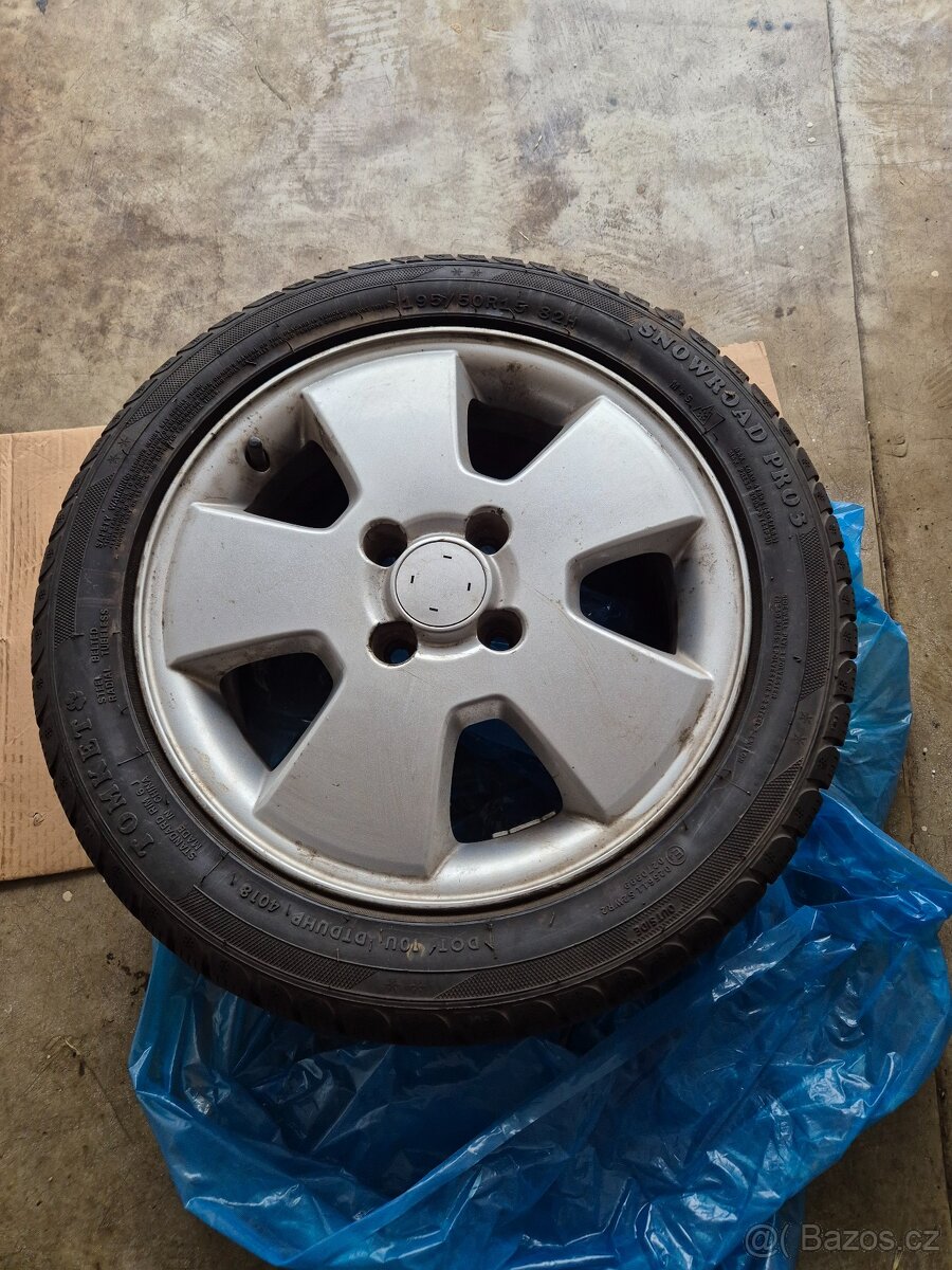 Kola 4x100 se zimními pneu 195/50/15 82H
