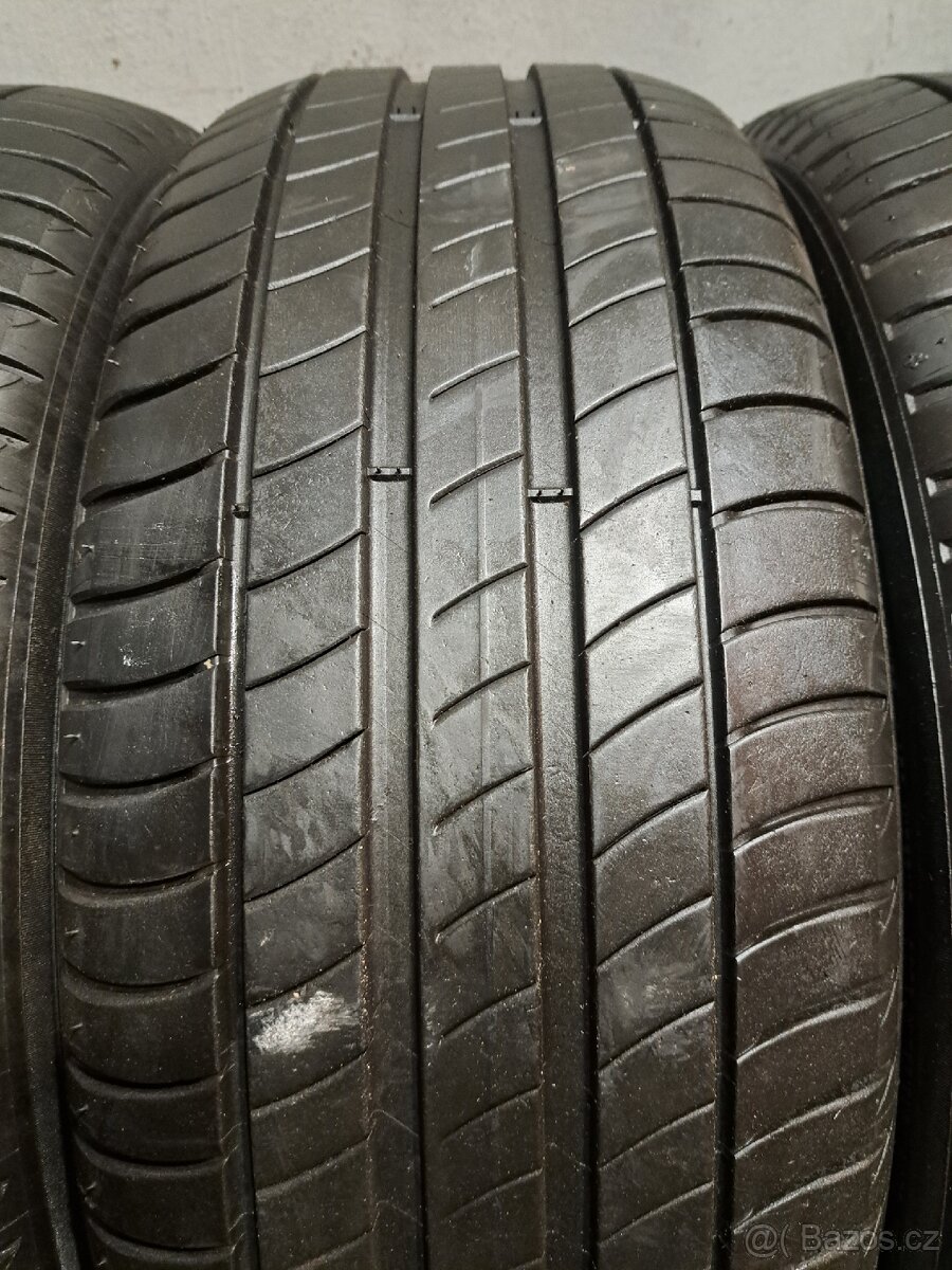 215/50/18