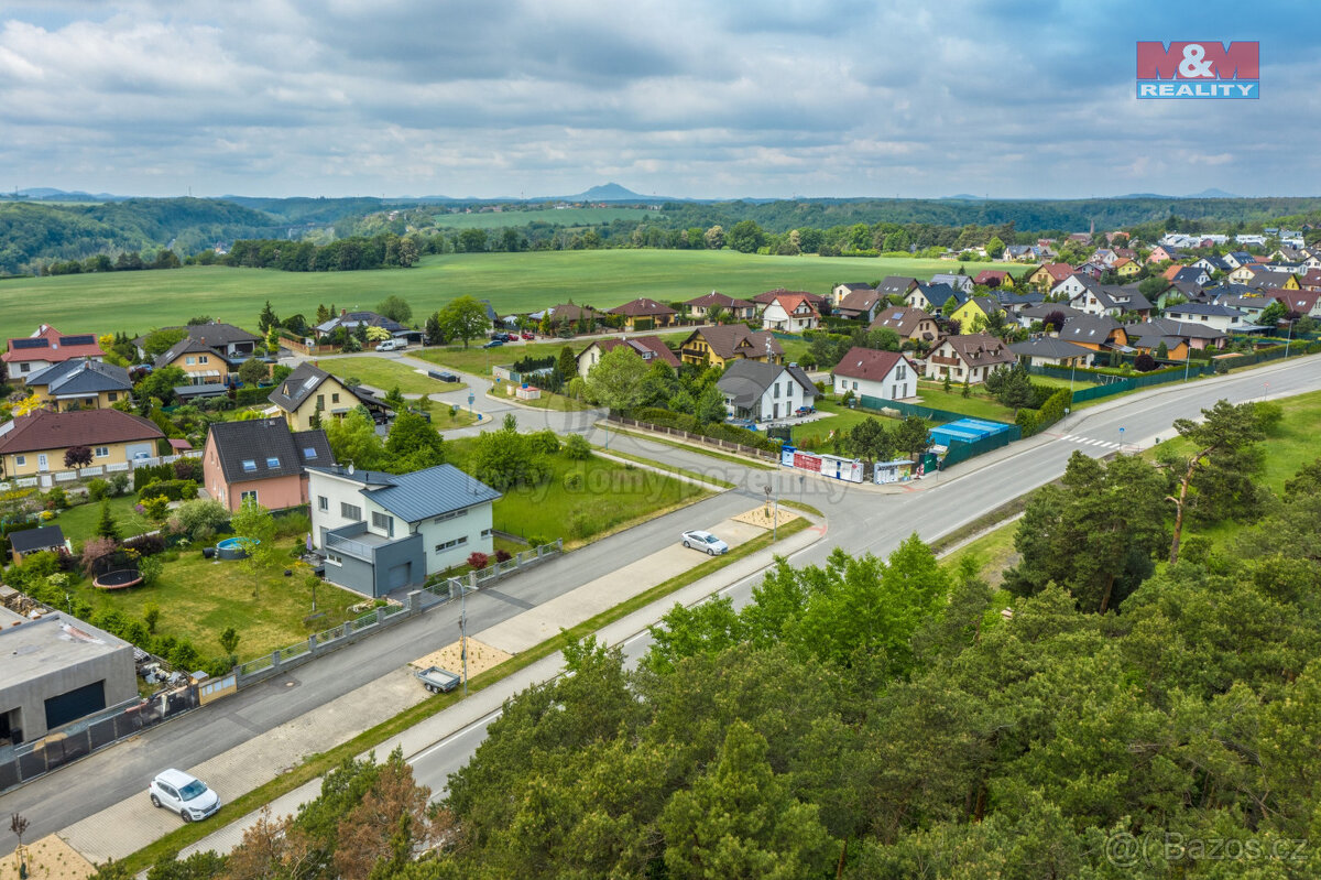 Prodej pozemku k bydlení, 1082 m², Bradlec