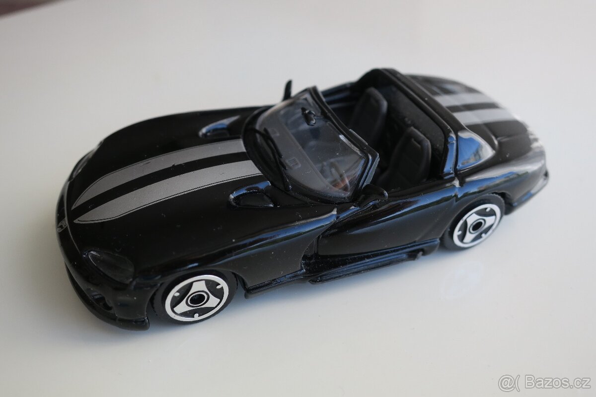 Model auta Viper RT/10 Burago 1:43
