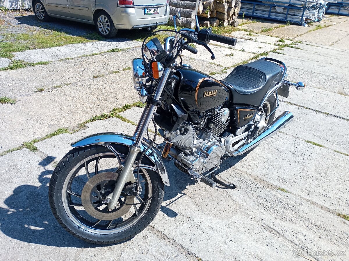 Yamaha xv 750 se