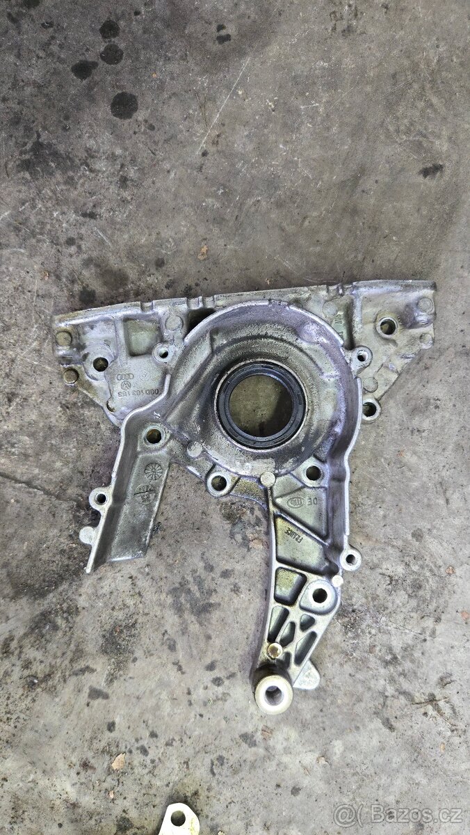 Těsnicí příruba přední části bloku motoru 06D103153C AXX/BWA