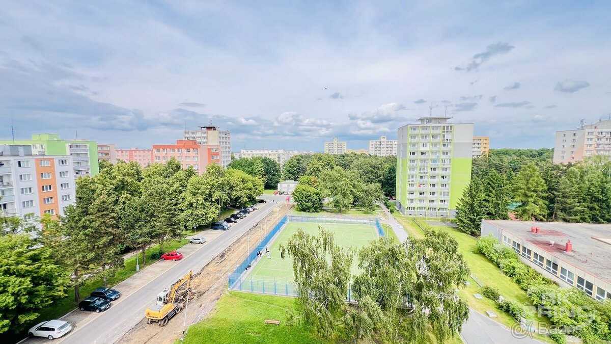 Byt 2+1, OV, 63 m2 se třemi lodžiemi Wednesbury, Kladno