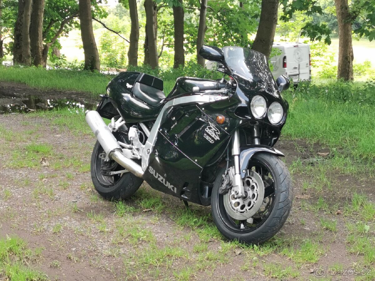Suzuki GSXR 750 1990