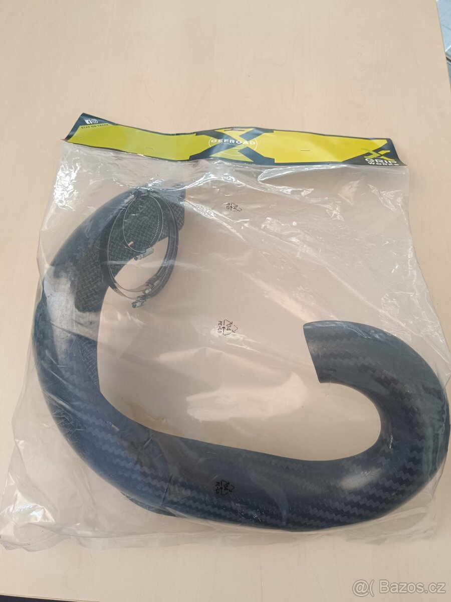 X-GRIP Karbonový kryt kolena výfuku