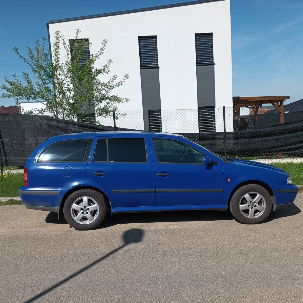 Prodám Škoda Octavia kombi 1.6