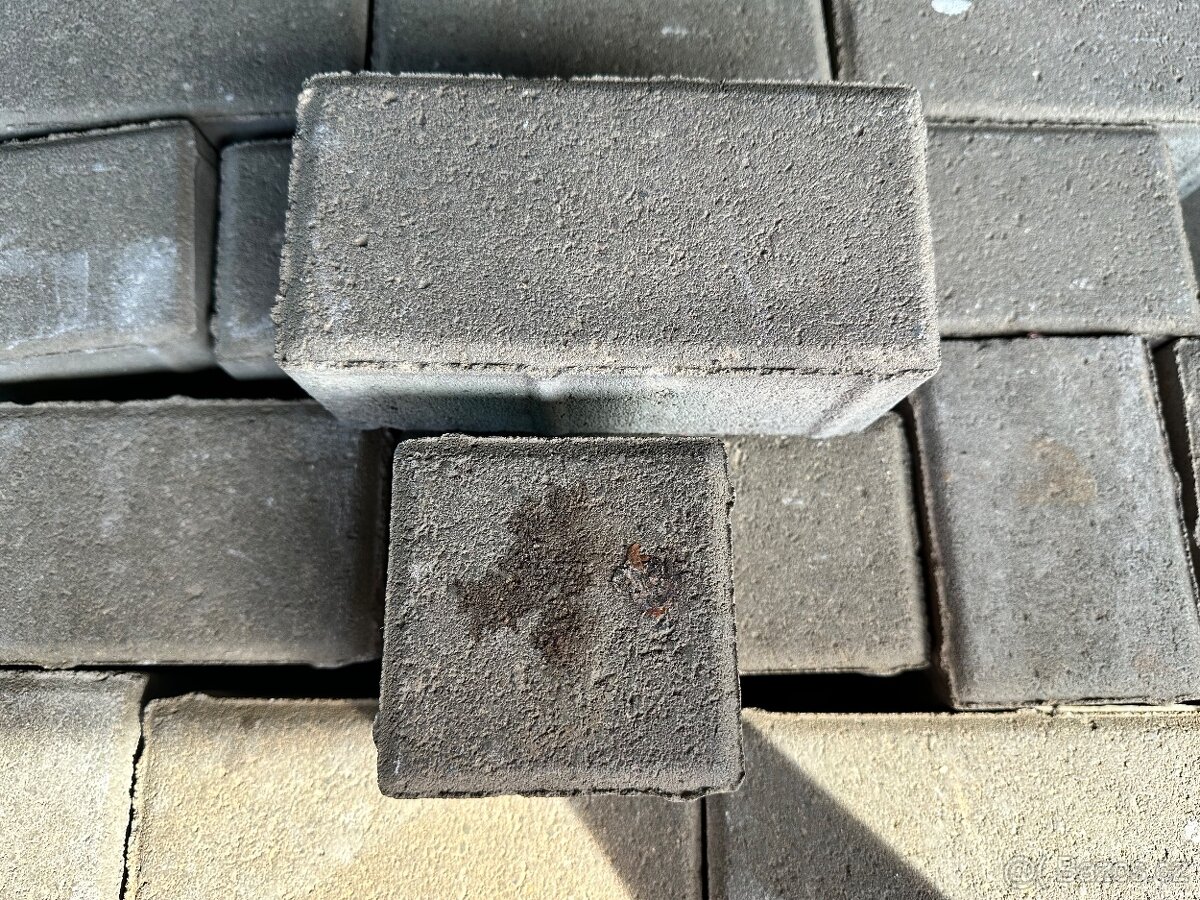 Zámková dlažba použitá 8cm, cca 9m2