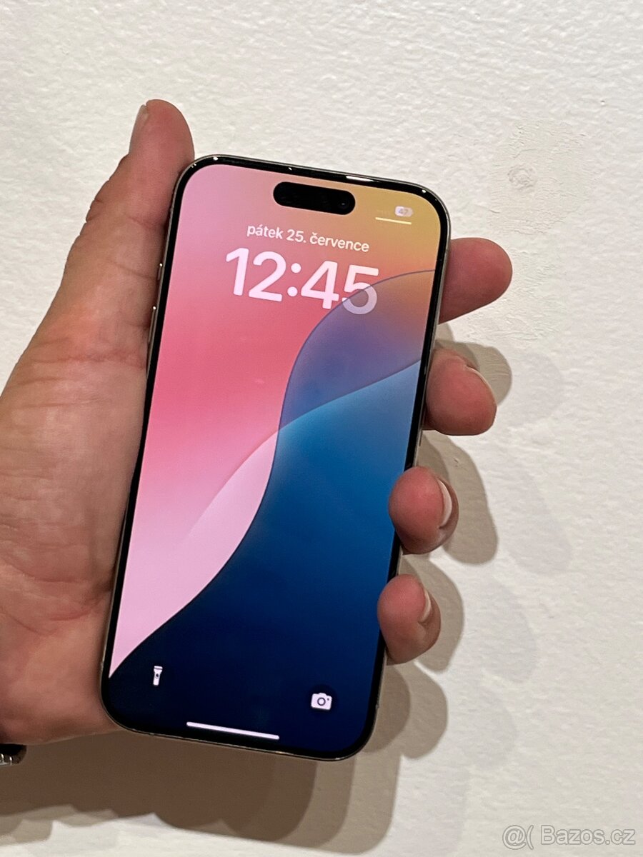iPhone 15 Pro 128Gb, baterie 93%