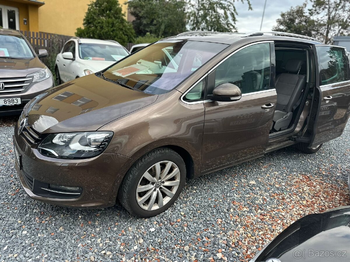 Volkswagen Sharan 2.0 TDI DSG, 7 míst, servisní historie