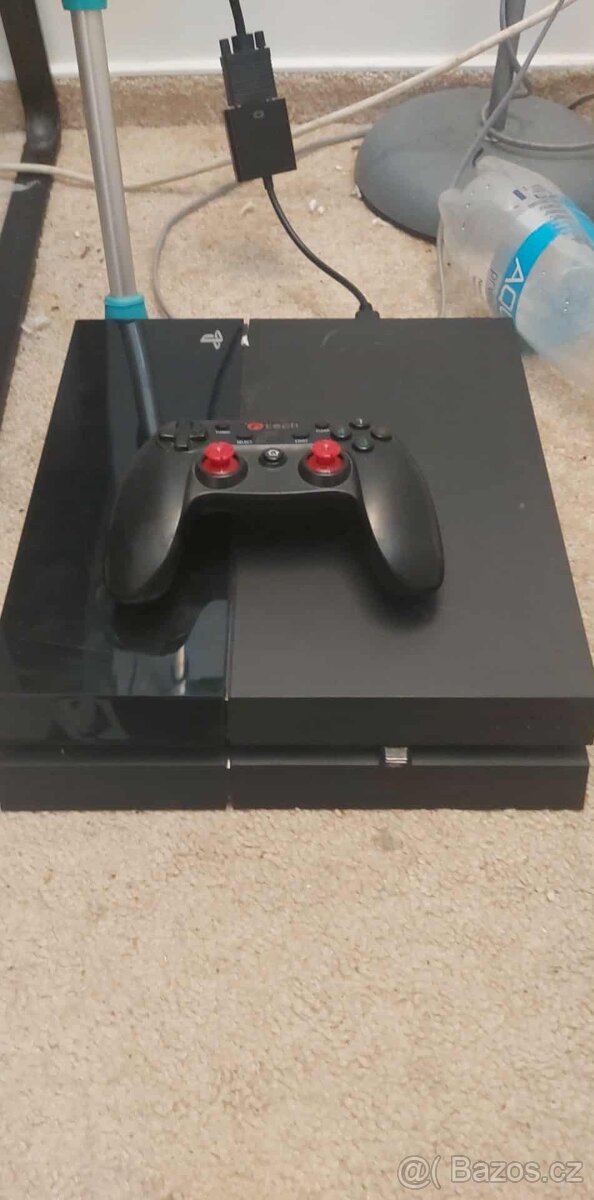 PS4 - 1Tera. + 2x ovladač