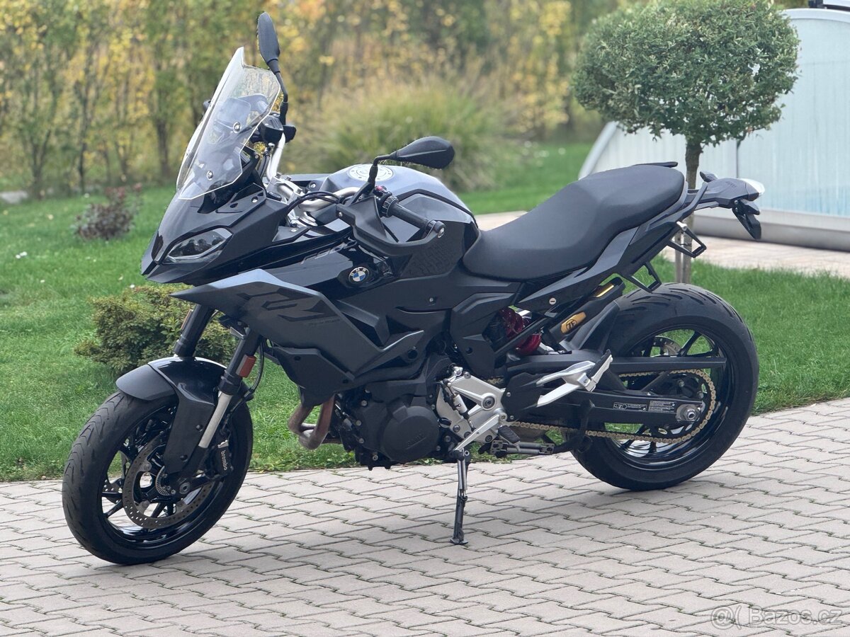 BMW F900XR