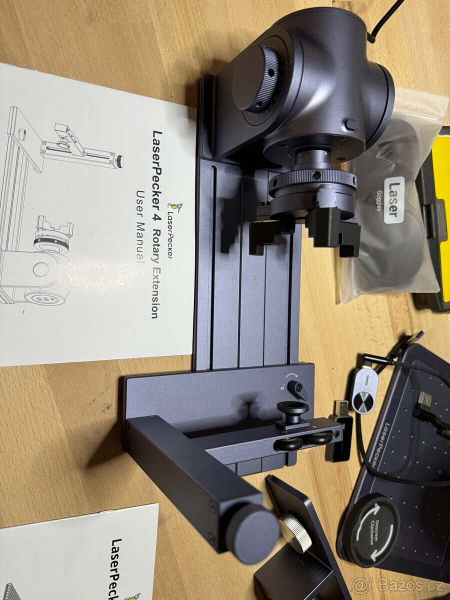 Laserpecker 4 s mnoha doplňky Použitý, ale v perfektním sta