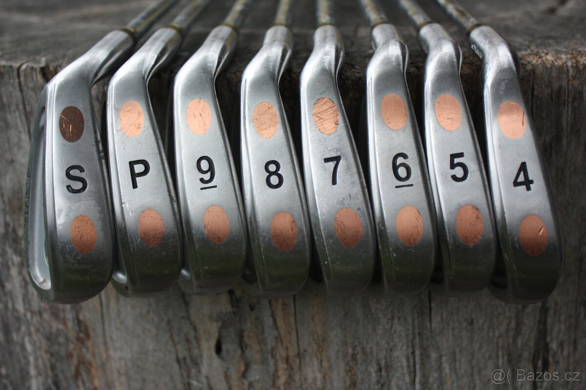 LEVÁCKÉ GOLFOVÉ HOLE MITSUSHIBA - PĚKNÝ STAV