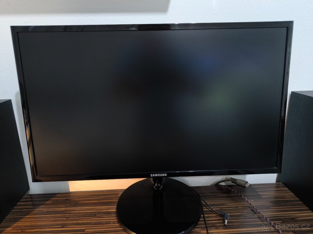 Monitor Samsung S24F350 24"