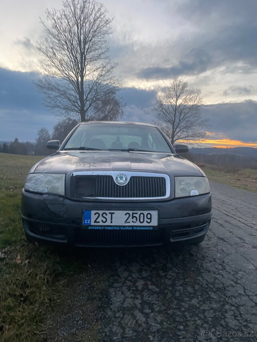 Škoda Superb 2,5tdi V6