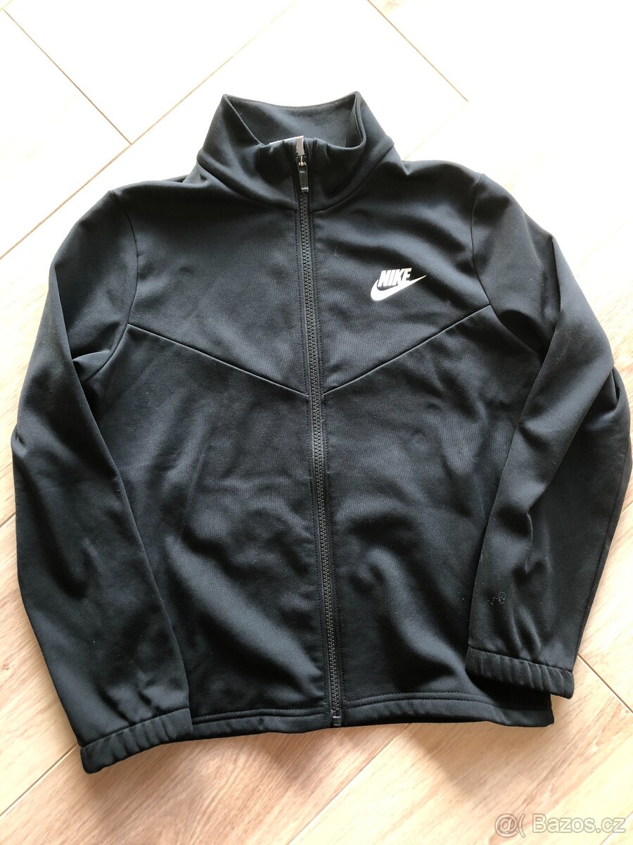 Mikina Nike, velikost 137-147