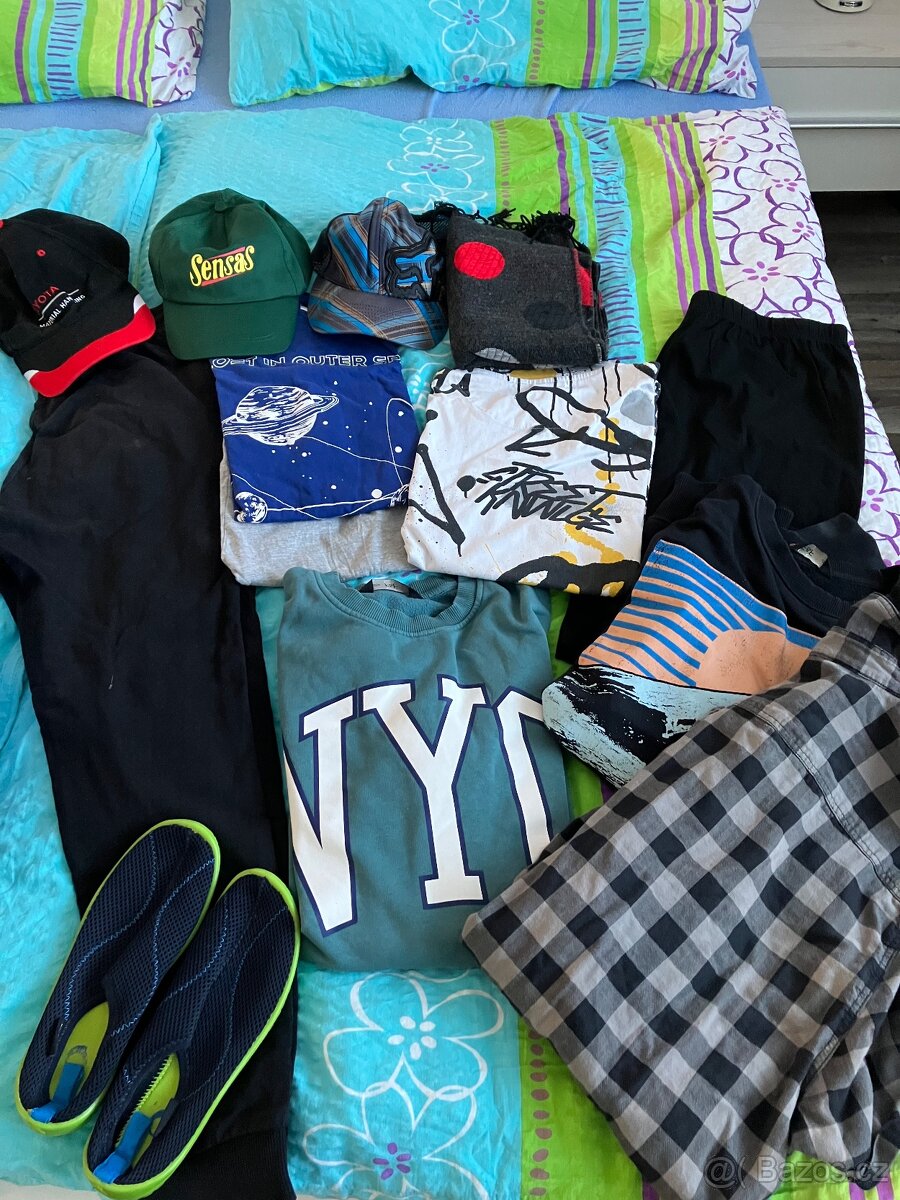 Prodám chlapecké oblečení