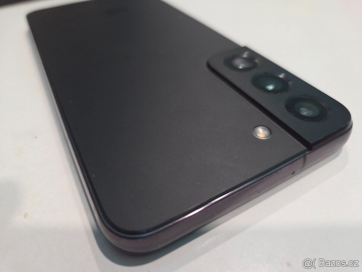 Samsung Galaxy s22 černý TOP stav