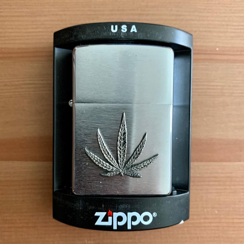Prodám ZIPPO zapalovač Cannabis Leaf
