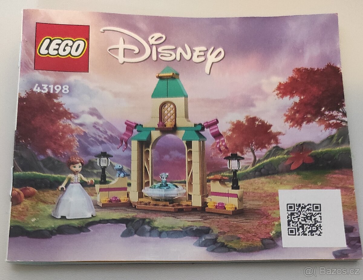 Lego Disney Frozen Anna a zámecké nádvoří