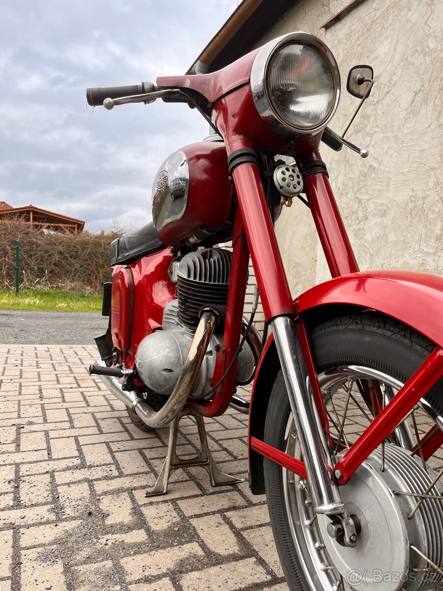 Jawa 250 typ 559 s TP a STK