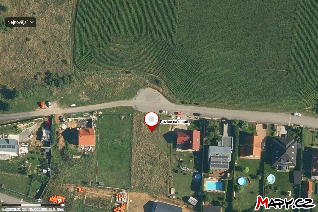 Prodej stavebního pozemku 1233 m²