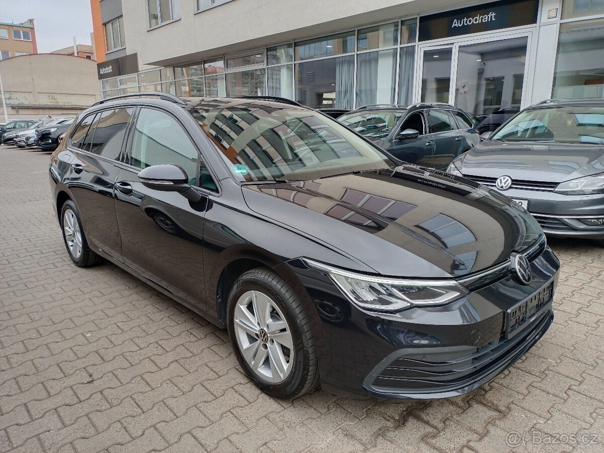 VW Golf 8 Variant Life 2.0TDI 85kW DSG ACC Virtual Full LED