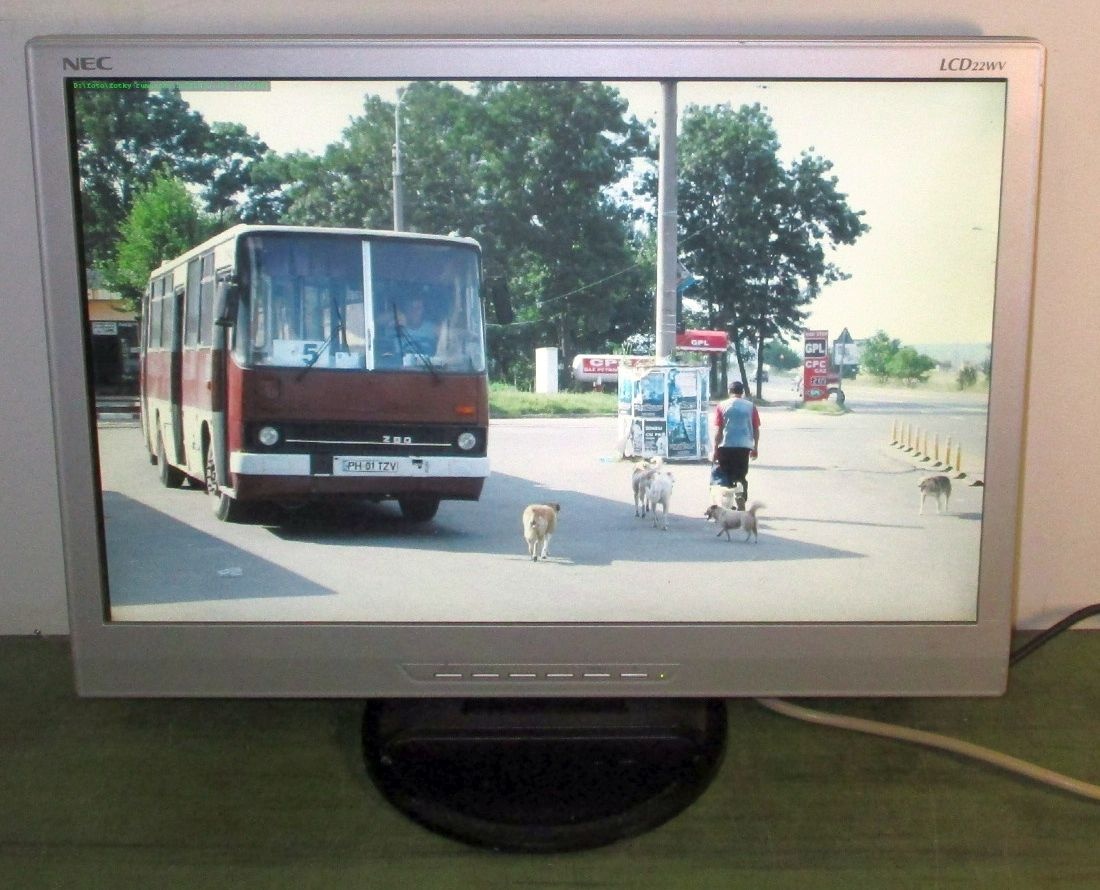 LCD monitor NEC 22 palců, 1680x1050