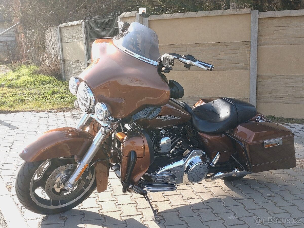 Harley Davidson FLHX Street Glide 103 cui