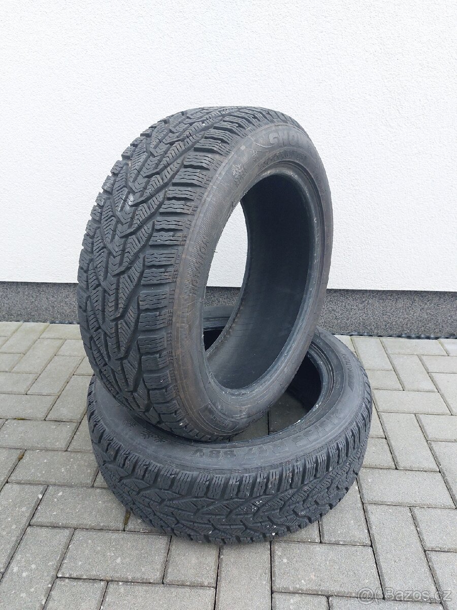 Zimní pneu 215/55 r17