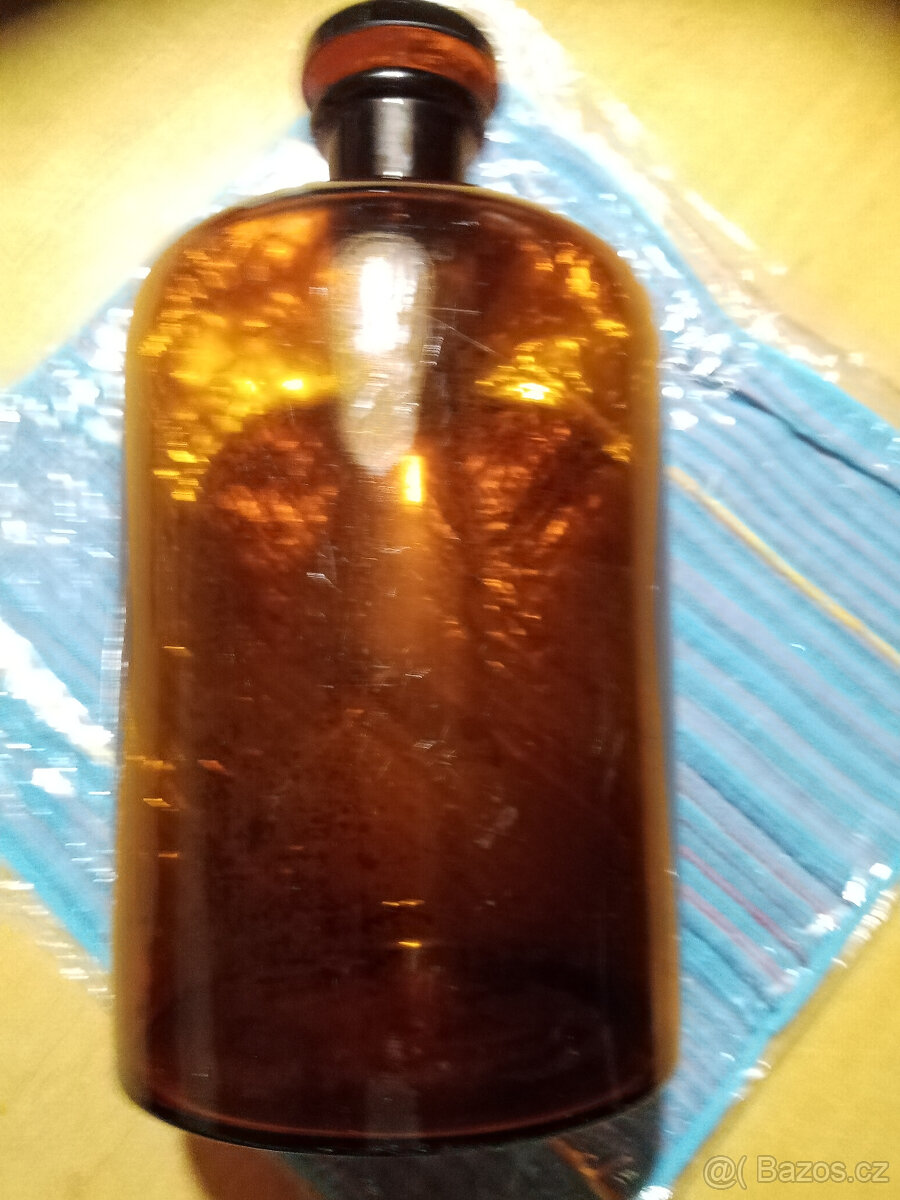 Skleněná prachovnice 5 l, hnědá