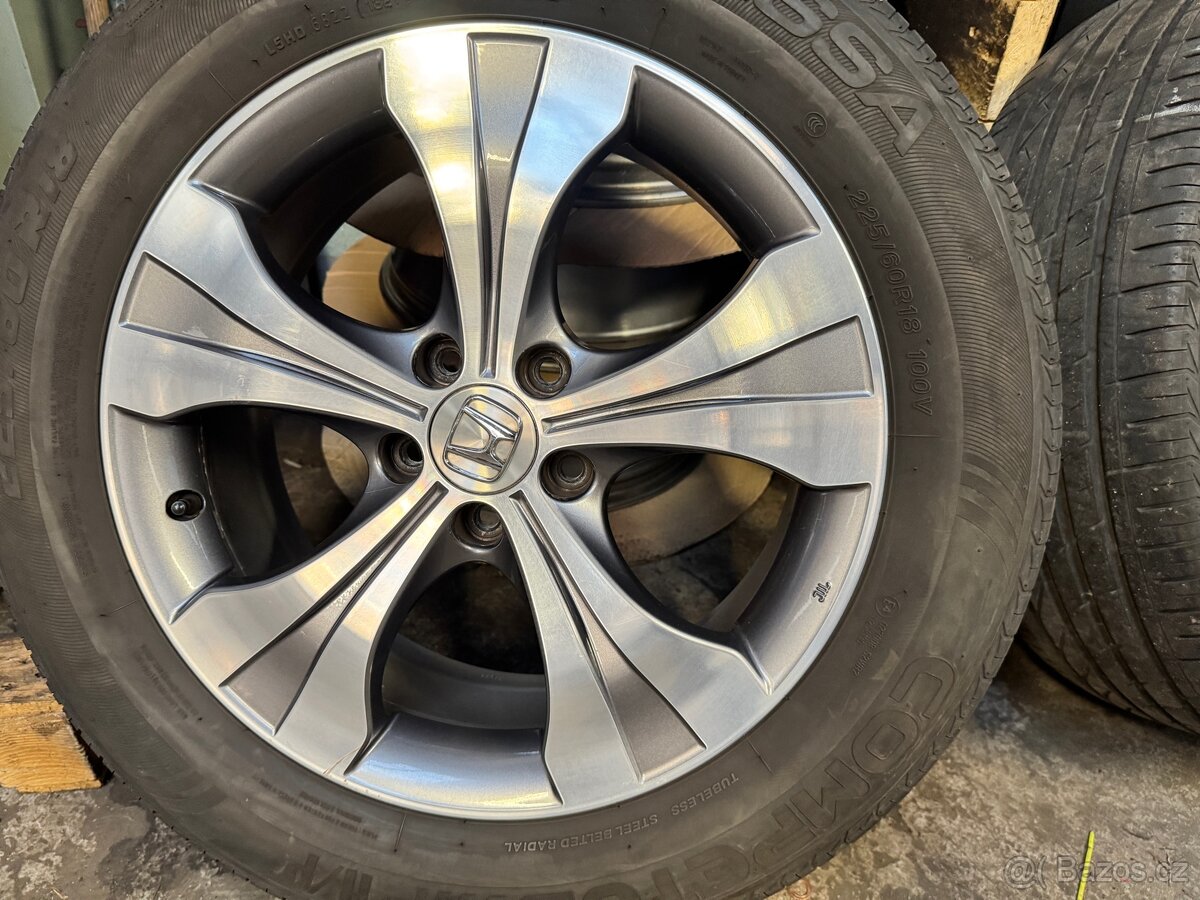 Originál Honda kola CRV 18”