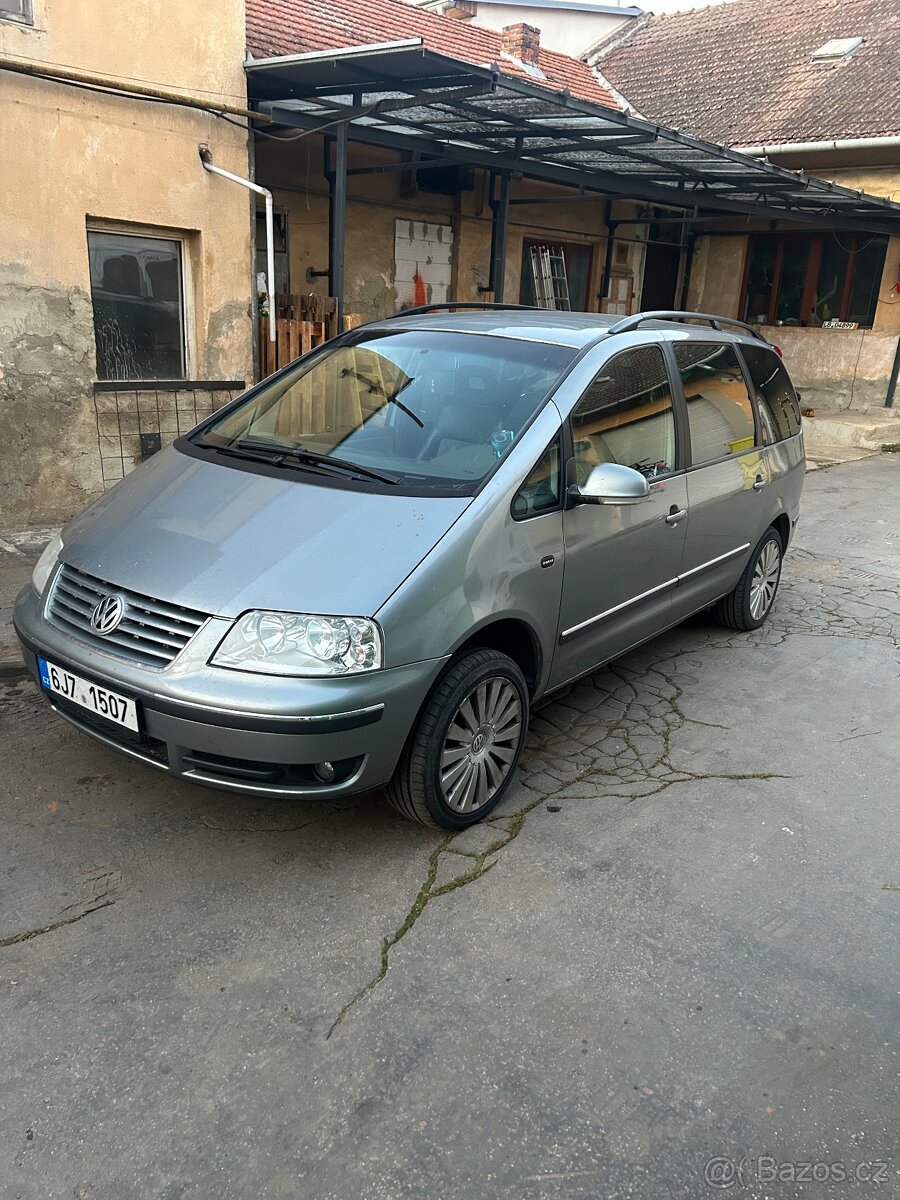 Sharan 2.8i