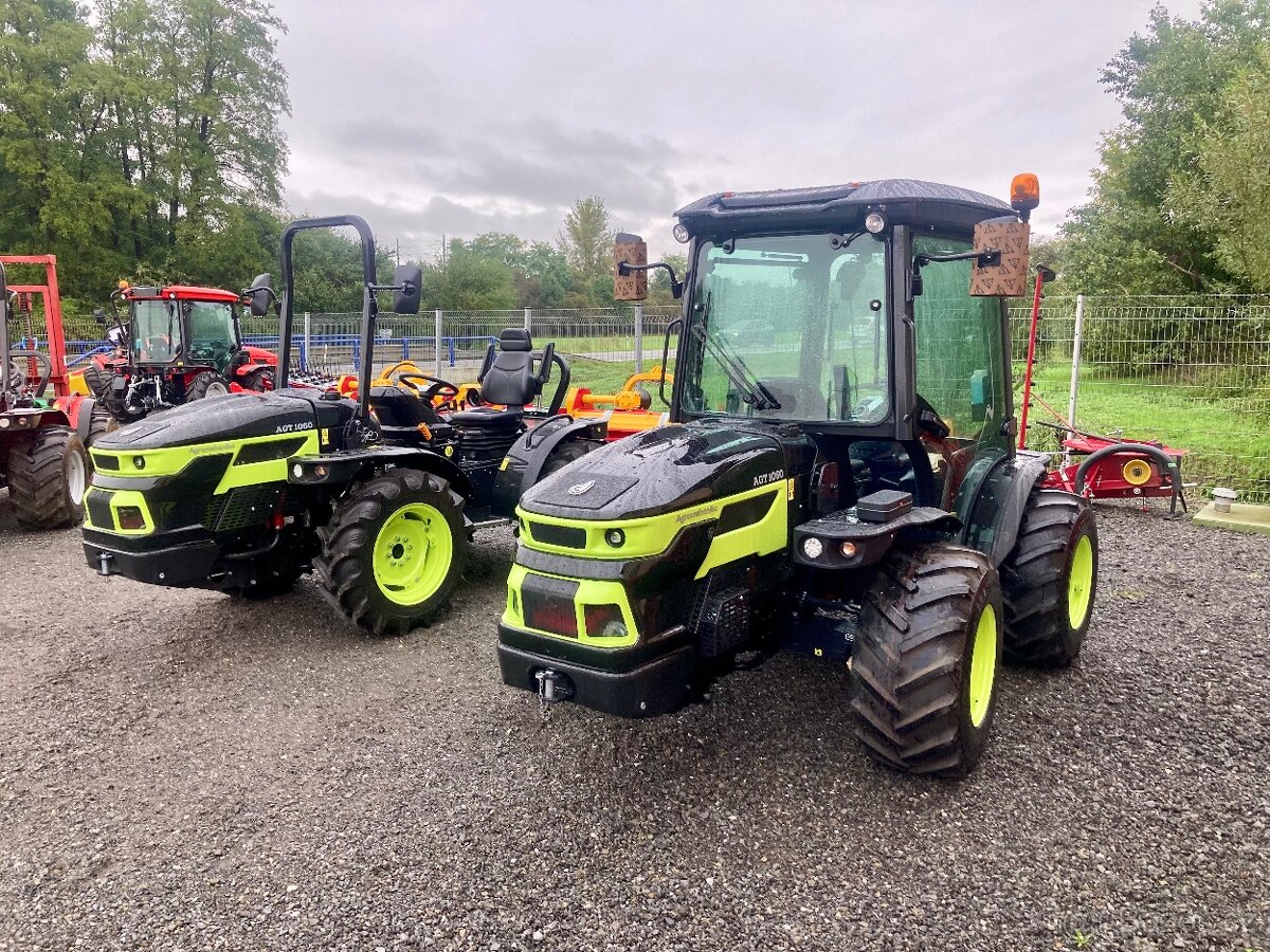 Malotraktor AGT 1060-SVAHOVÝ SPECIÁL + kabina, 56HP